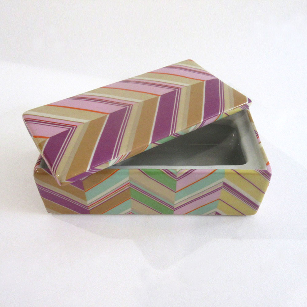 ZIG ZAG BOX