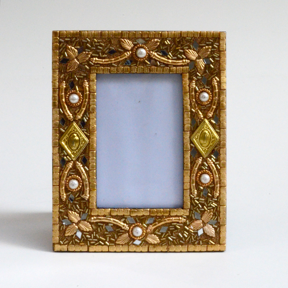 23   JEWELLED PHOTO FRAME GOLD, LARGE