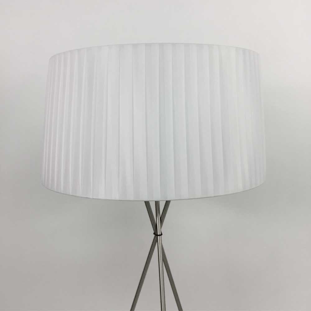 08   TRIPO FLOOR LAMP, WHITE