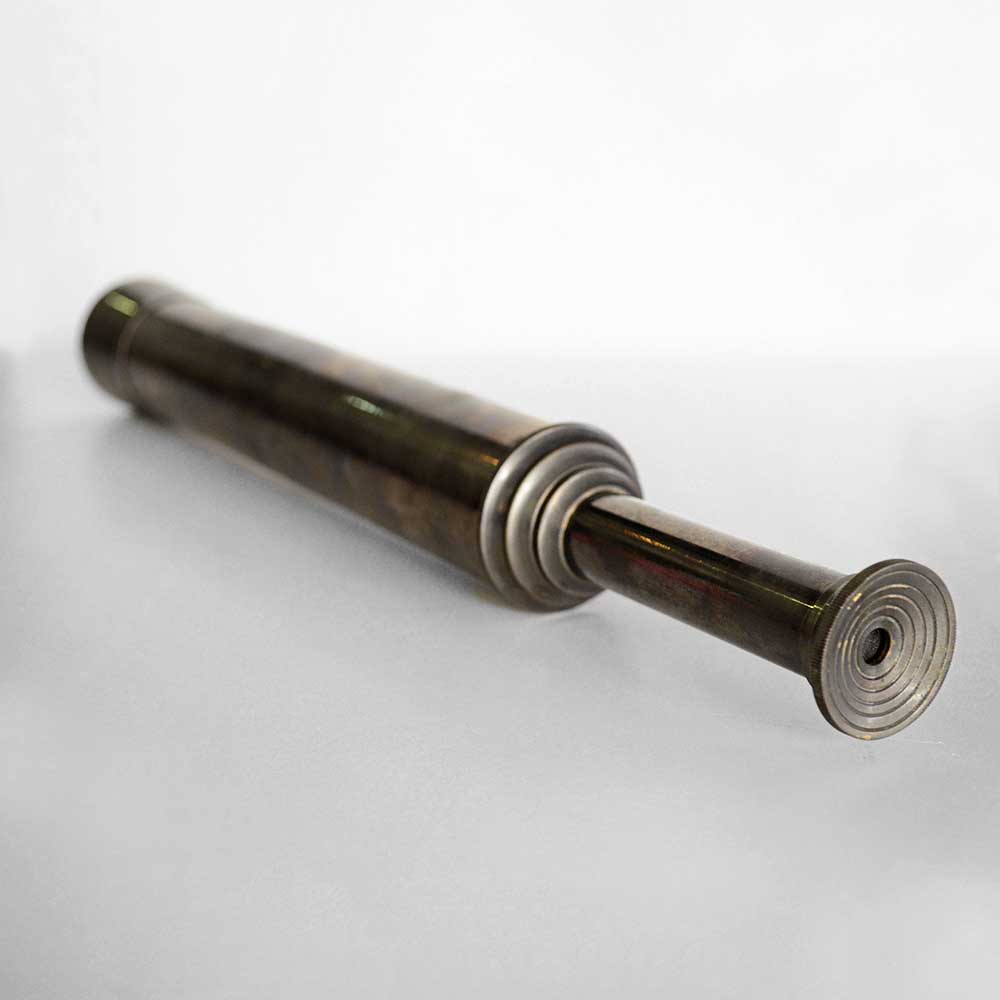 00old   BRASS TELESCOPE