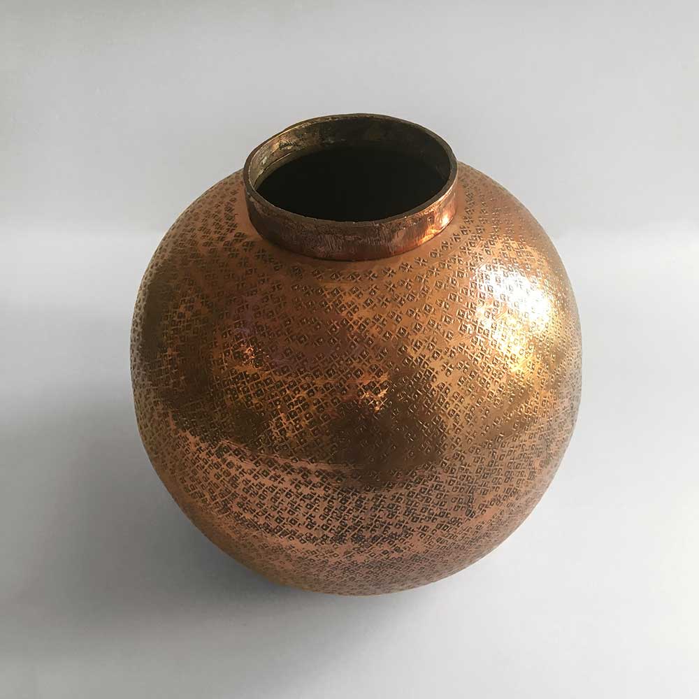 12   STAR HAMMERED BRASS POT