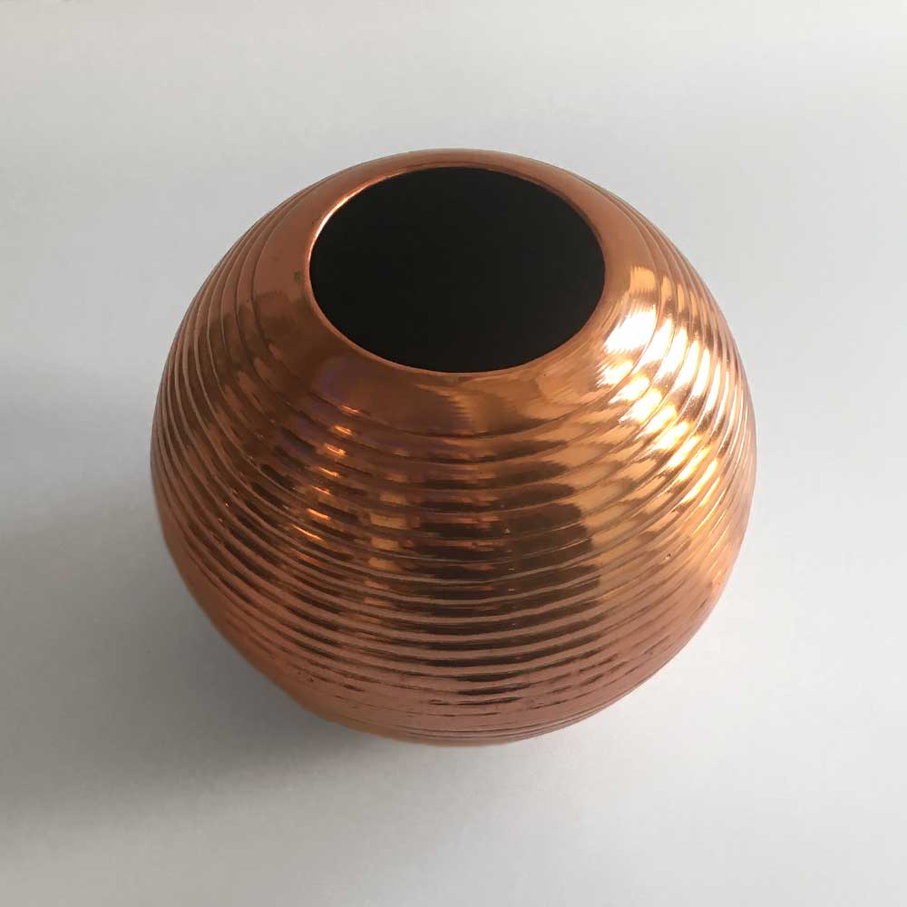 12   RIBBED BRASS POT