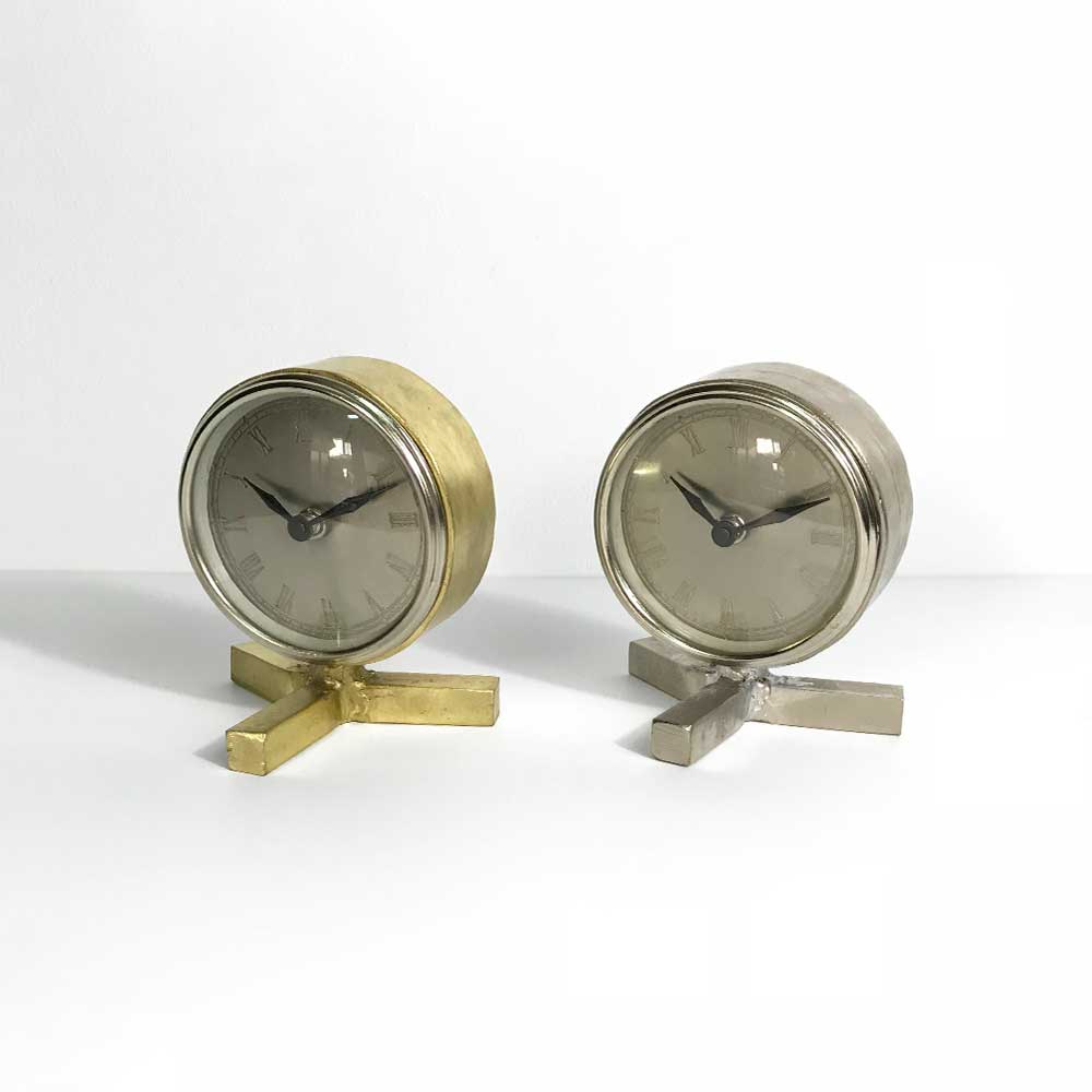 33   TABLE CLOCK