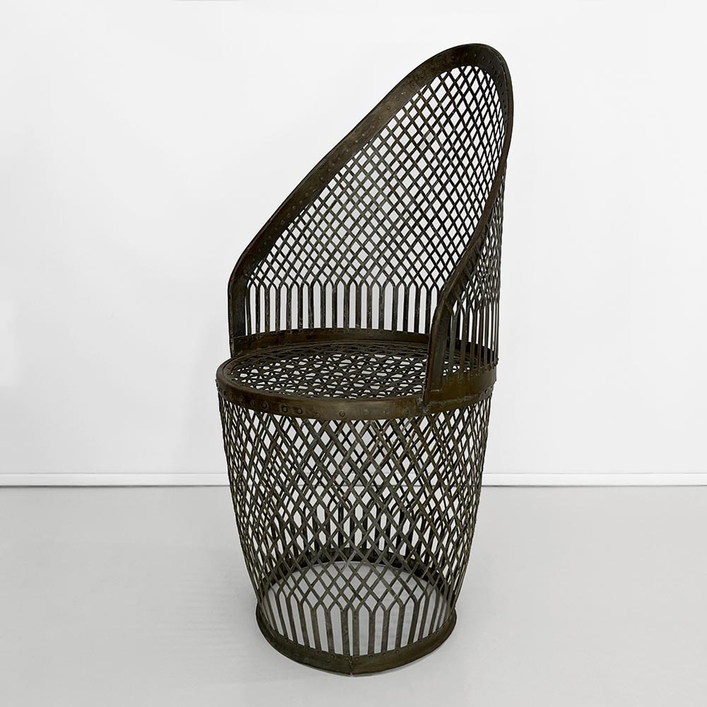    JALI STYLE LATTICE CHAIR