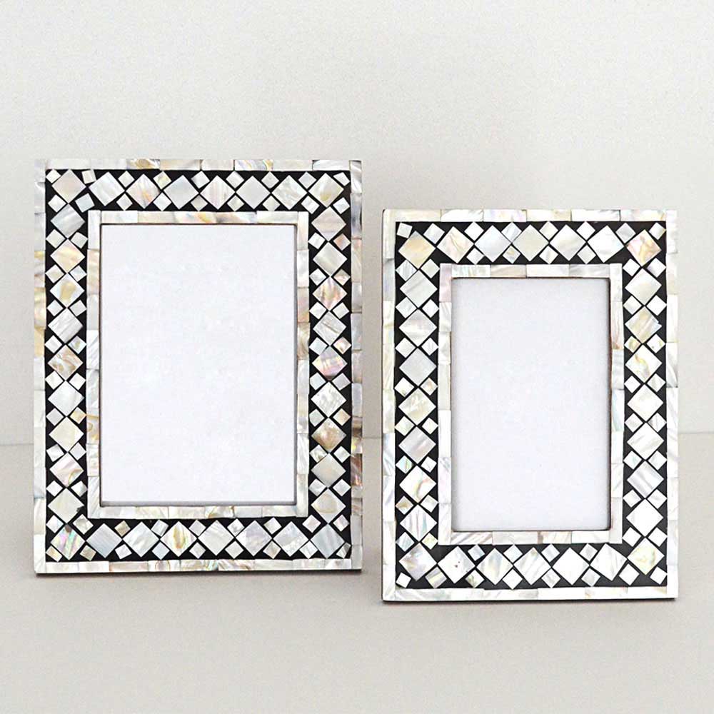 PEARL PHOTO FRAME