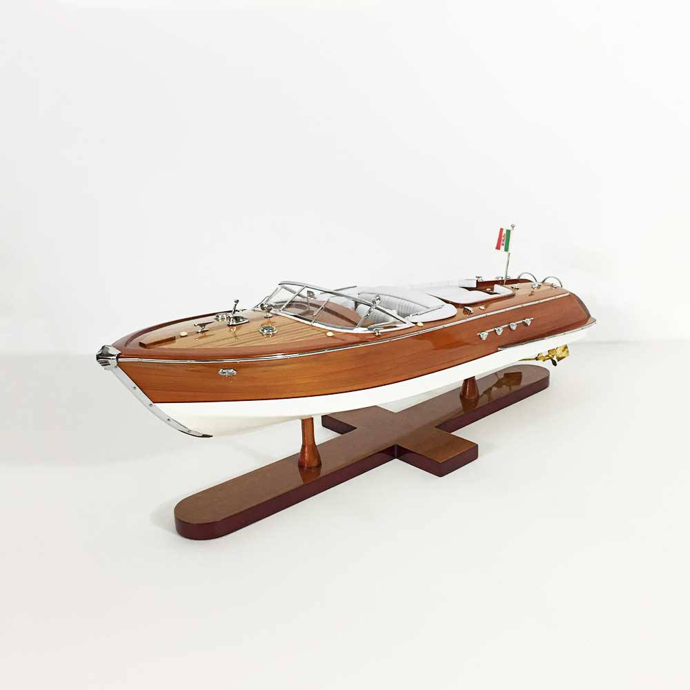 RIVA AQUARAMA SPEEDBOAT