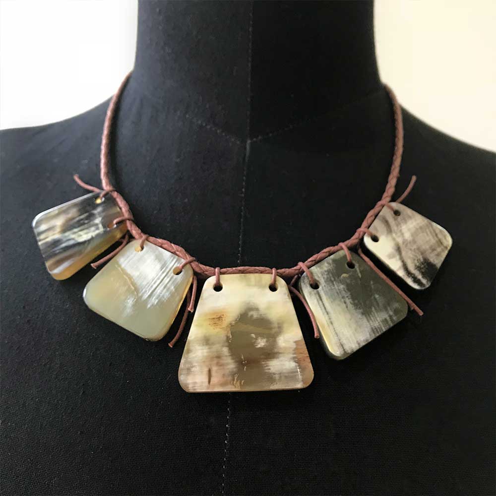 SLAB NECKLACE