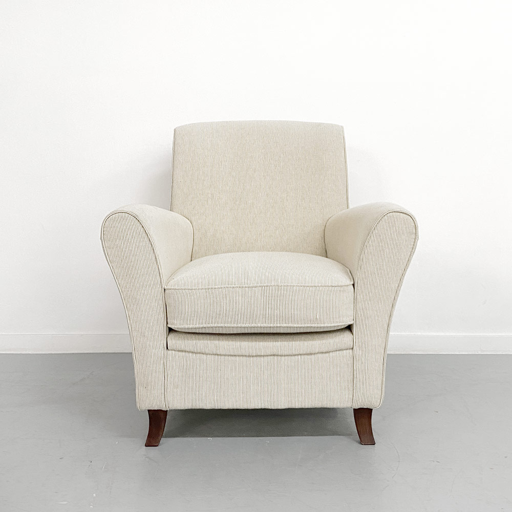 CLUB ARMCHAIR