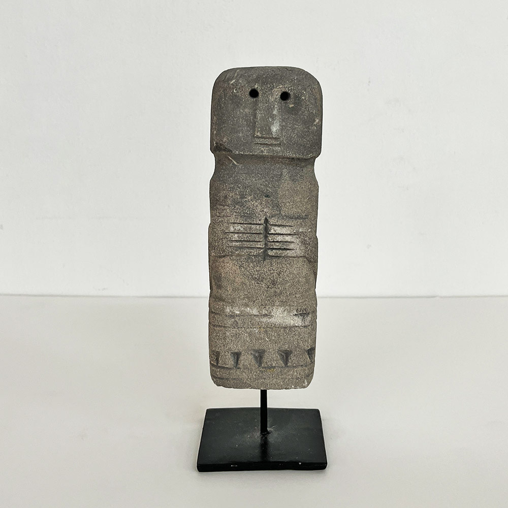 TIMOR IDOL, GREY STONE